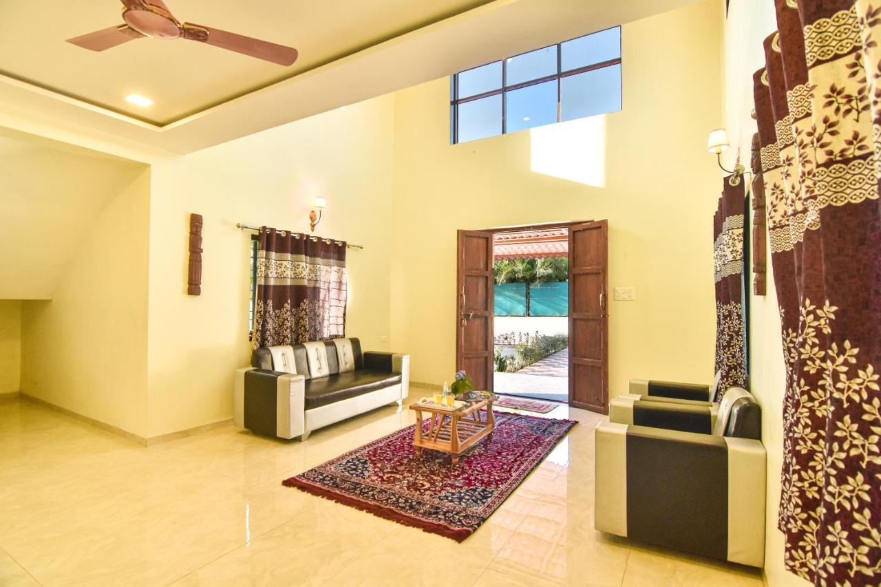 לונבלה Lifeline Villas - Mountain View 3Bhk Big Pool Villa With Baby Pool מראה חיצוני תמונה